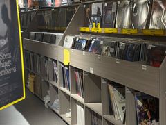 -浣熊唱片店(上海影城店)