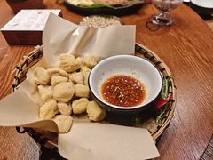 -老滇山寨•云南特色菜•地方菜•民族风情歌舞表演(金碧店)