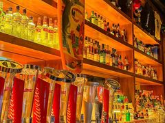 -鲨鱼美式餐厅酒吧Sharky