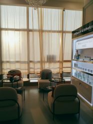 -JNK皮肤管理中心