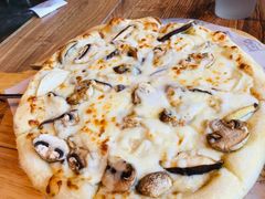 黑松露菌菇披萨-玛格萝妮(汇智国际商业中心店)