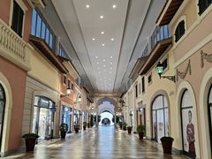 -佛罗伦萨小镇广佛名品奥特莱斯(疏港路店)