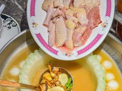 -禄婶鸡煲·打边炉