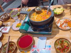 -黔二妞地摊火锅(龙华清湖店)