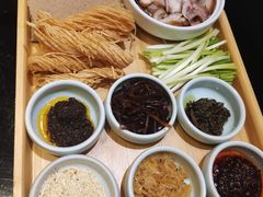 -闫府私房菜·百年鲁菜(恒隆店)