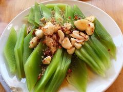 -宏兴烤鱼山庄(宣恩总店)