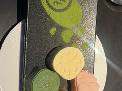 -海底捞火锅智慧餐厅(中骏世界城店)