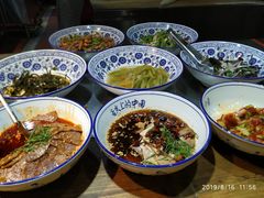 -艳阳天民俗村(公园路店)