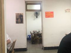 -咏勝锑锅麻辣烫(净居寺路总店)