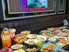 -依呀呀ktv烧烤小串(中山西路店)