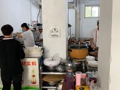 -闫家驴肉老店(华电一校店)