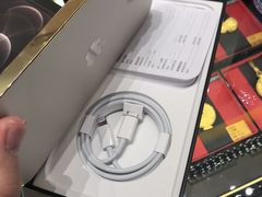 -Apple零售店(华贸购物中心店)
