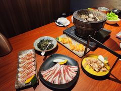 -山之屋炭火烧肉·生啤畅饮(大朗万科中央公园店)