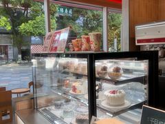 -DQ·蛋糕·冰淇淋(川沙东海岸店)