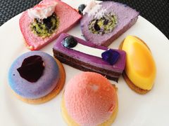 -圣丰索菲特·2 On 988 Café 自助餐厅