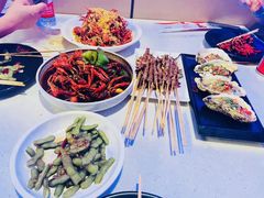 -红盔侠小龙虾(海宁银泰店)