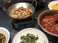 -黄泥岗·地道湖北菜(奥特莱斯店)