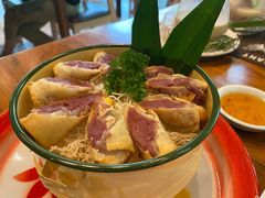 -Chom Cafe and Restaurant