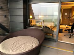 -上海滴水湖皇冠假日酒店