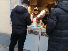 -洋洋锅贴