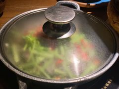 猫儿山的小黄牛-吃饭皇帝大土家民族菜(正大广场店)