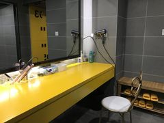 -可逸运动24小时健身