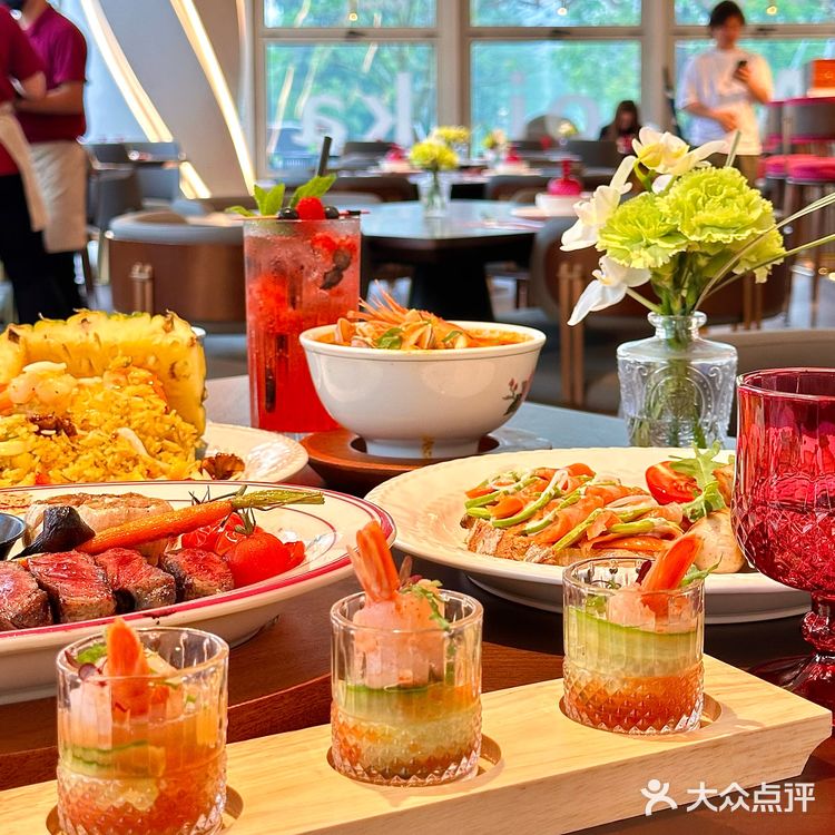 正中我心巴的东南亚风融合料理🍹