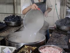 -正宗杨记普洱酸醋米线(总店)