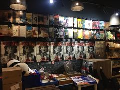 零售区-等待戈多Waiting For Godot(交道口店)
