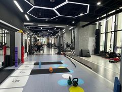 -跃动游泳健身俱乐部(新华传媒店)