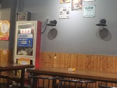 大堂-老谭虾王蟹皇·龙虾·烧烤(蝴蝶湾店)