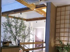 -蜜桃餐厅·伴山(湖滨商业街店)