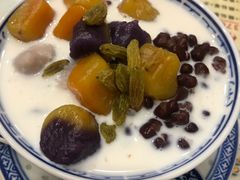 -广信牛奶甜品世家(台东店)