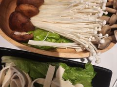 -左庭右院鲜牛肉火锅(环球港店)