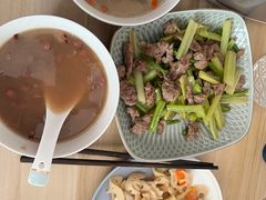 -鲸育宝宝月嫂(徐汇店)