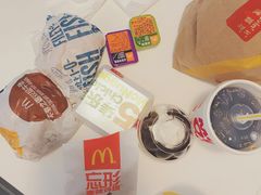 -麦当劳(杨林得来速店)