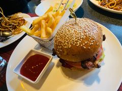 -WOLFGANG PUCK KITCHEN & BAR(迪士尼小镇店)