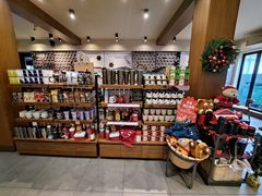 零售区-星巴克臻选(成都宽窄巷子店)