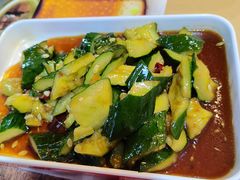 刀拍黄瓜-特色酱椒鱼私房菜(黄鹤楼店)