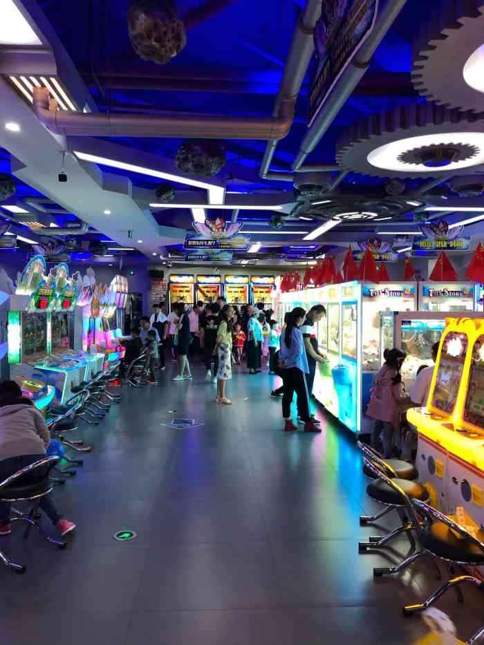 天空之城动漫电玩世界(吾悦广场店"在2楼.