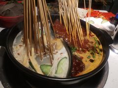 -钢管厂五区小郡肝串串香(奥克斯广场锦城万达店)