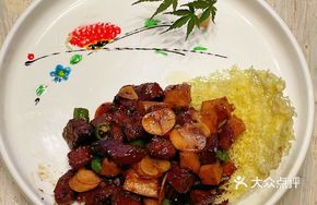 Golden Garlic Beef Cubes