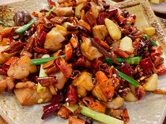 金殿花椒鸡-滇香肴·云南菜蒸汽石锅鱼(云南北路店)