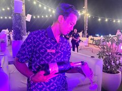 -FINNS Beach Club
