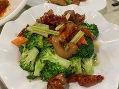 素叉烧炒西兰花-佛有缘·32年老字号(广州首店)