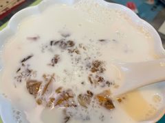 桃胶雪燕糖水-甜津美