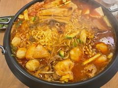 -WOW LUCKY创意韩料(龙阳广场店)