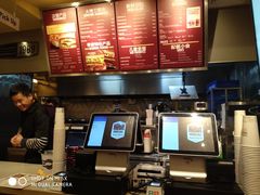 -The Habit Burger Grill 哈比特汉堡(爱琴海店)