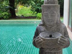 -三亚亚龙湾五号度假别墅酒店