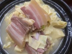 -胡子饮食店